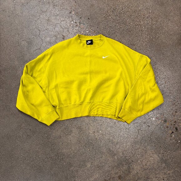 Nike Sportswear Essentials Women's Fleece Crew - Picture 3 of 6